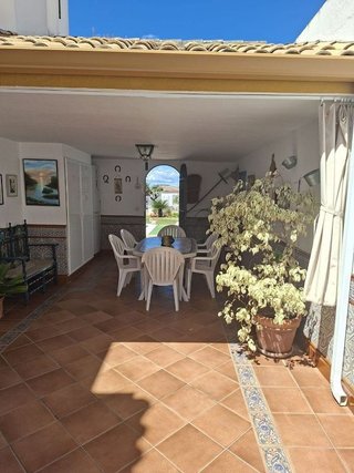 Chalet en venta en Montequinto en Dos Hermanas