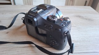 Panasonic Lumix DMC-FZ72 con funda Lowerpro