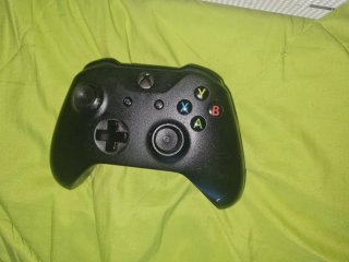 Xbox One S Blanca + 2 Mandos y Cable