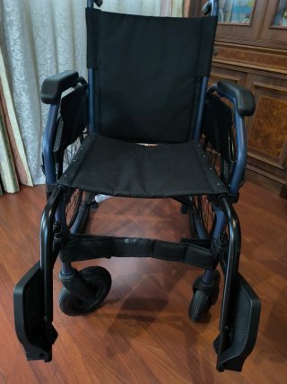 Vendo Silla de ruedas perfecta,uso dos semanas