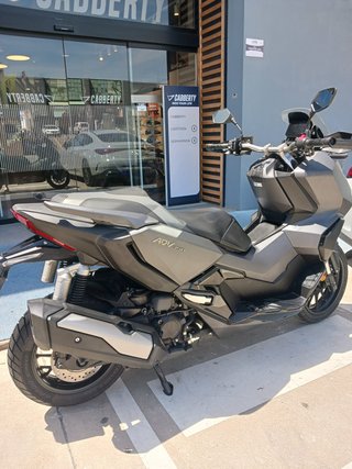 Honda ADV 350 Gris