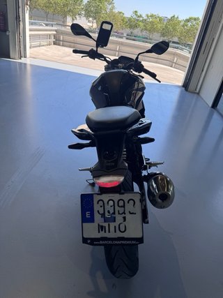 BMW G310R Negra