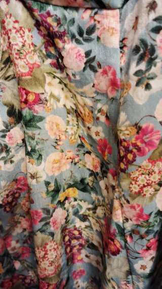 Vestido Zara floral azul y multicolor
