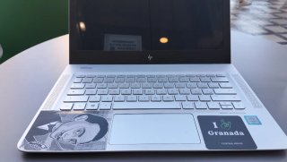 HP Envy 13 i7 7thGen 2.7Ghz 256GB SSD 8GB Ram