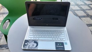 HP Envy 13 i7 7thGen 2.7Ghz 256GB SSD 8GB Ram