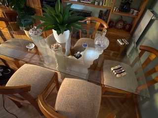 Mueble de madera pino y mesa de mármol