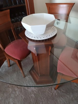 Mesa redonda cristal y 4 sillas comedor