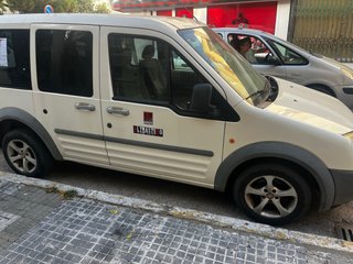 Ford Tourneo Connect 2004