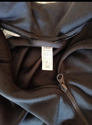 Chaqueta Adidas Negra y Blanca