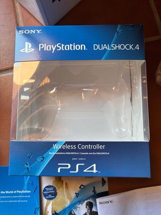 Caja Vacía PS4 Ultimate Player 1TB