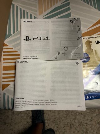 Caja Vacía PS4 Ultimate Player 1TB