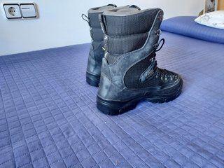Botas de Nieve Negras