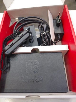 Nintendo Switch V2 con Caja Perfecta