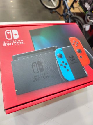 Nintendo Switch V2 con Caja Perfecta