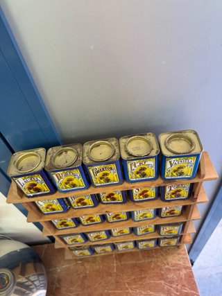 Estantería latas especias zamora meseta duero