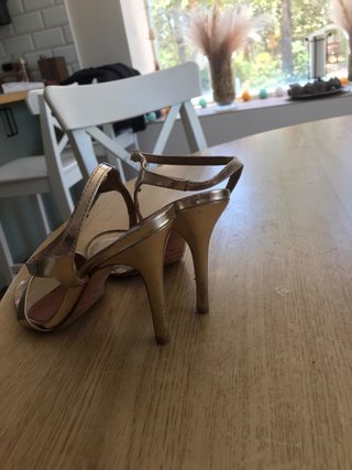 Sandalias Vicenza Piel Doradas.