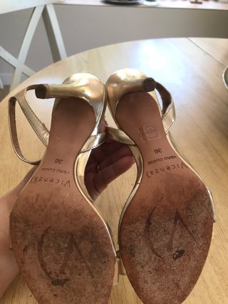 Sandalias Vicenza Piel Doradas.
