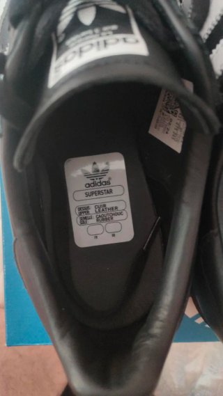 Adidas Superstar 82 Negras