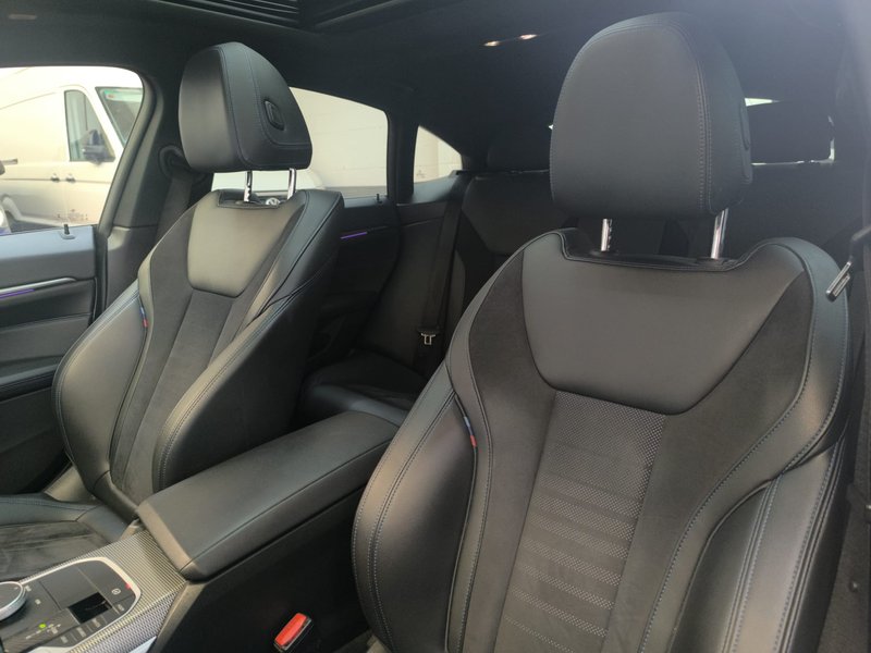 BMW Serie 4 2022, foto 10