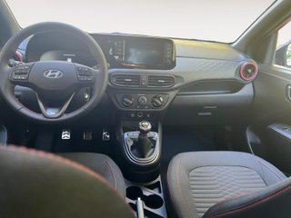 Hyundai i10 2025