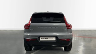 Volvo XC40 2025