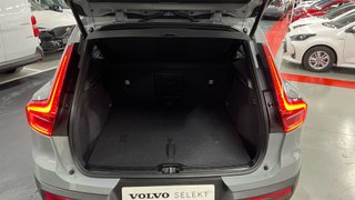 Volvo XC40 2025