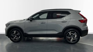 Volvo XC40 2025