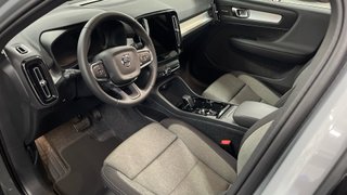 Volvo XC40 2025