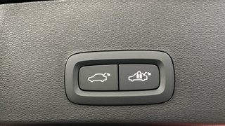 Volvo XC40 2025
