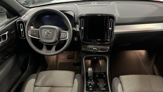 Volvo XC40 2025