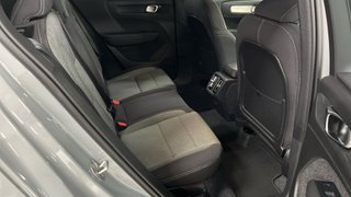 Volvo XC40 2025