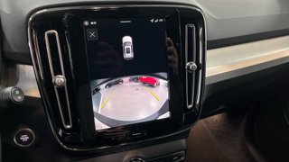 Volvo XC40 2025