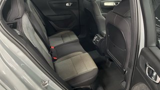 Volvo XC40 2025
