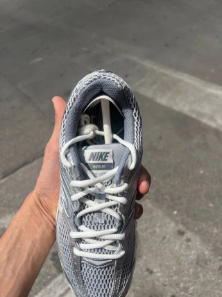 Nike Air Max Moto 2K