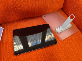Lenovo Tab + Funda Transparente