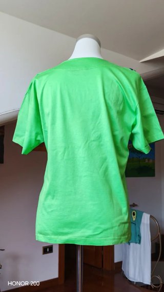 Maglietta donna verde Sensazione ricamata