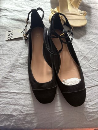 Zapatos planos Zara negros con tira tobillo T40