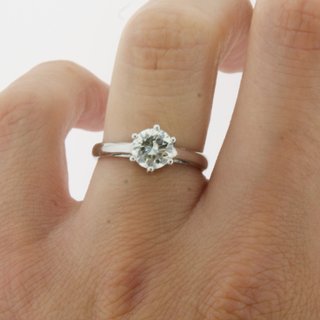 Anillo Solitario Oro Blanco con Brillante
