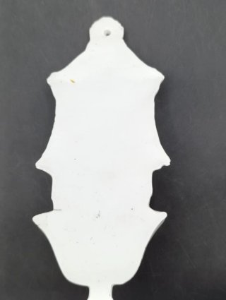 Benditera antigua de porcelana