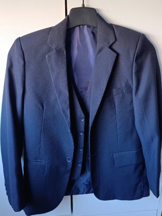 Traje americana y chaleco niño azul Es talla 12