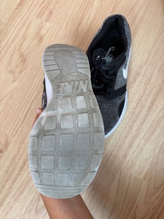 Zapatillas Nike Mujer Negras y Grises