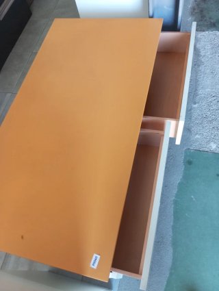 Aparador TV moderno naranja y blanco