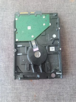Disco Duro Seagate 1TB Desktop HDD