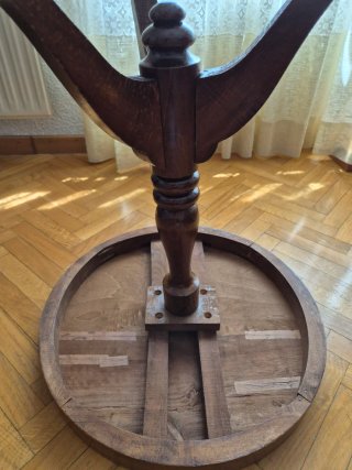Mesa auxiliar vintage de madera