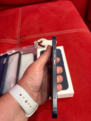 iPhone 13 Azul Marino + Funda y Cargador