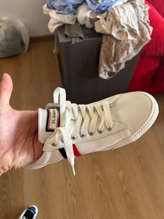 Zapatillas El Ganso blancas estilo casual