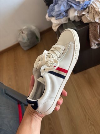 Zapatillas El Ganso blancas estilo casual