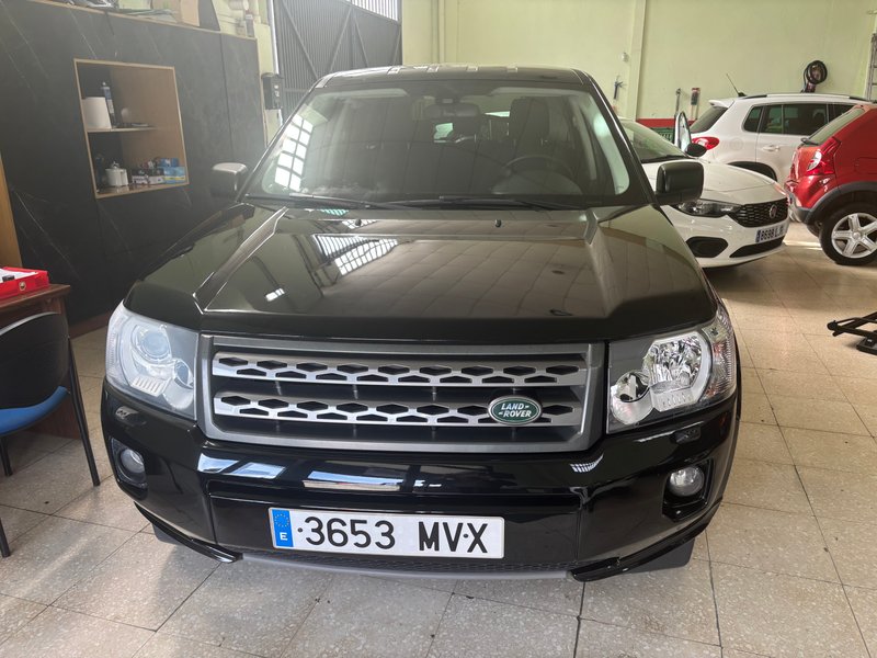 Land Rover Freelander 2011 - foto 1