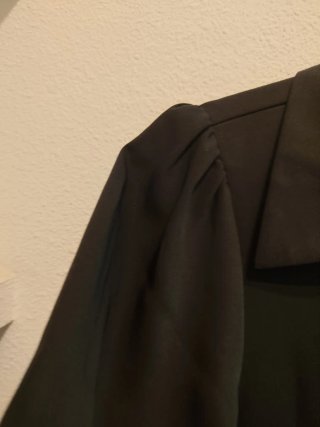 Vestido negro Zara, mirar medidas en última foto.