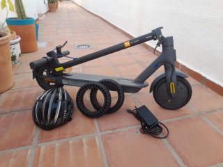 Patinete Xiaomi + Casco + Ruedas+ Cargador